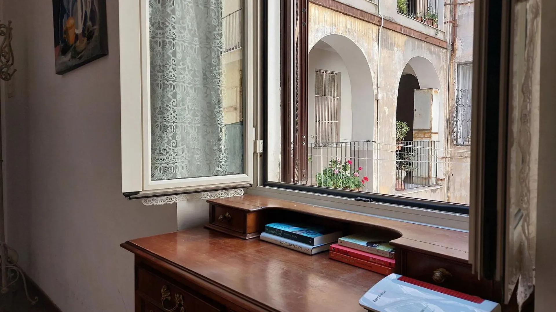 1 Bd With Balcony San Giovanni By Halldis روما إيطاليا