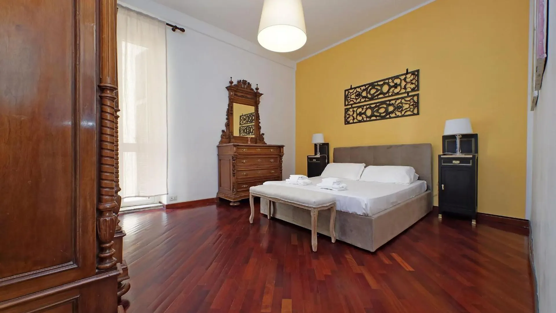 1 Bd With Balcony San Giovanni By Halldis روما شقة